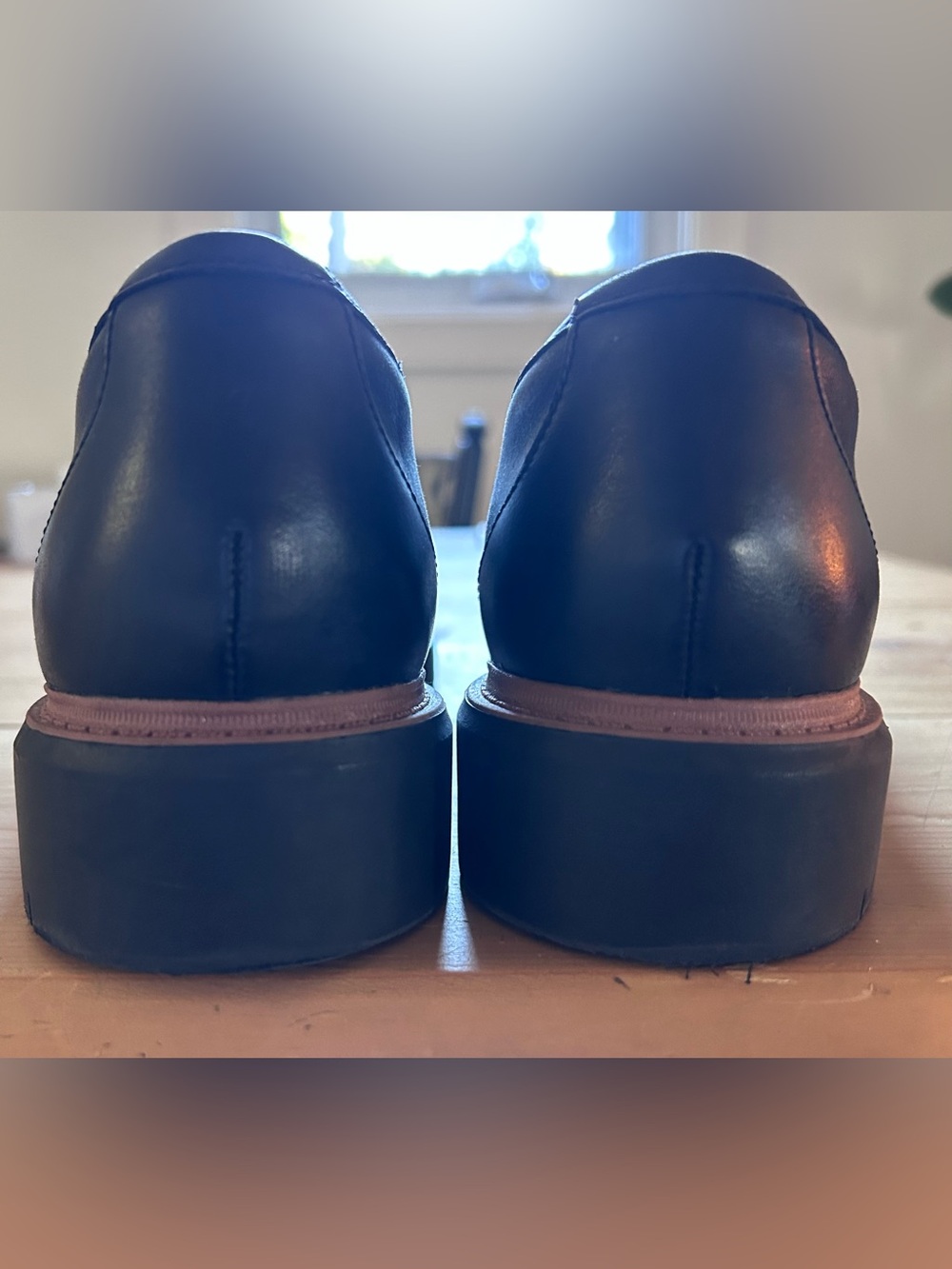 Clarks- Classic Women’s Black Leather Loafers size 11 - Picture 6 of 8